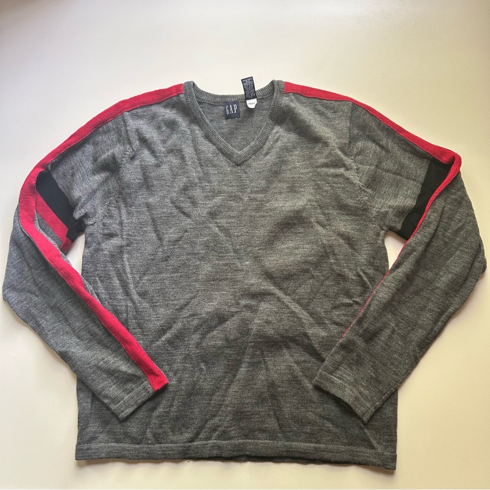 GAP Gray Knit Sweater 100% wool size M